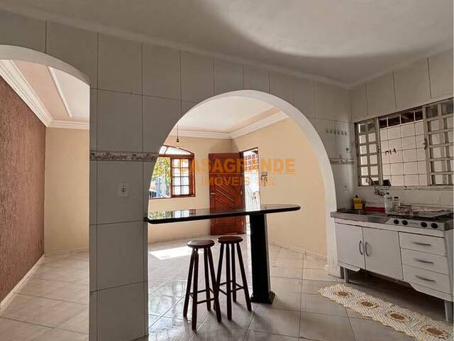#13923 - Casa para Venda em São José dos Campos - SP - 1