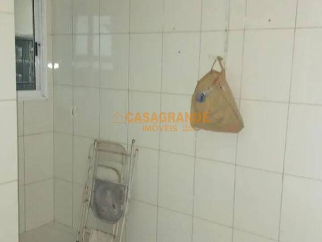 Apartamento para Venda em São José dos Campos - 4
