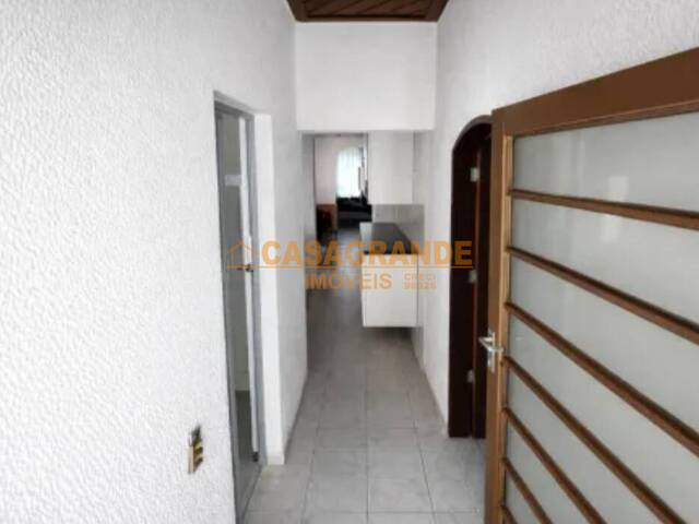 Casa para Venda em São José dos Campos - 5