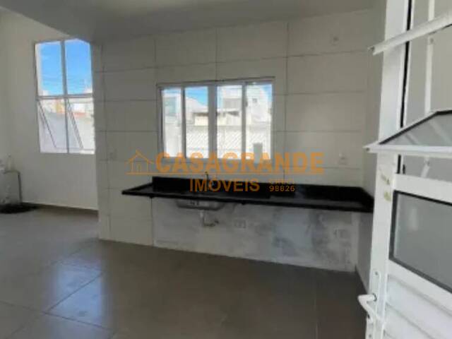 Casa para Venda em São José dos Campos - 4