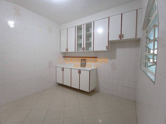 Casa para Venda em São José dos Campos - 5
