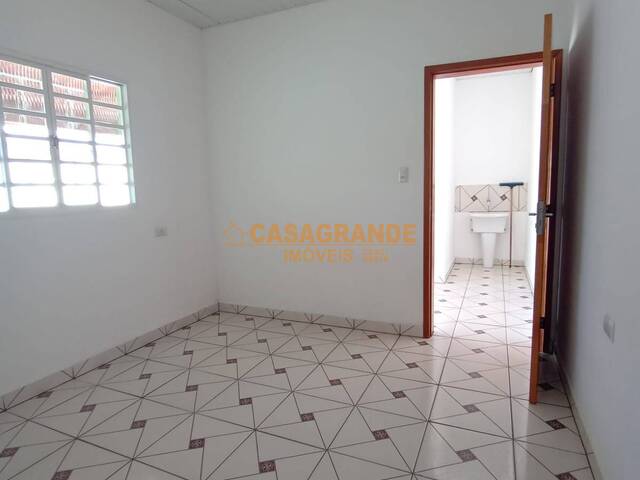 #13947 - Casa para Venda em São José dos Campos - SP - 3