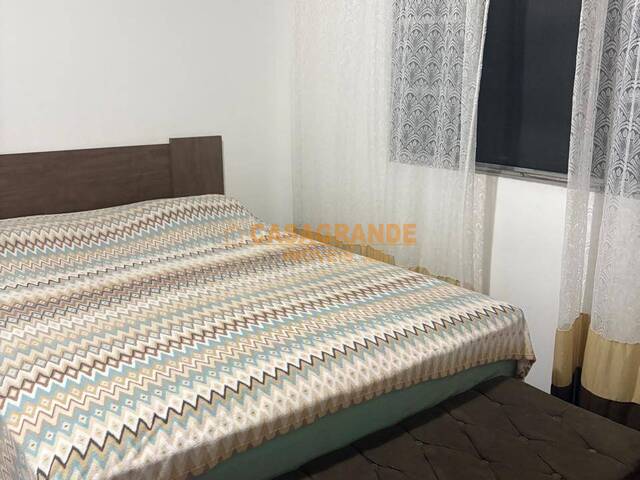 Casa para Venda em São José dos Campos - 4
