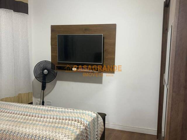 Casa para Venda em São José dos Campos - 5