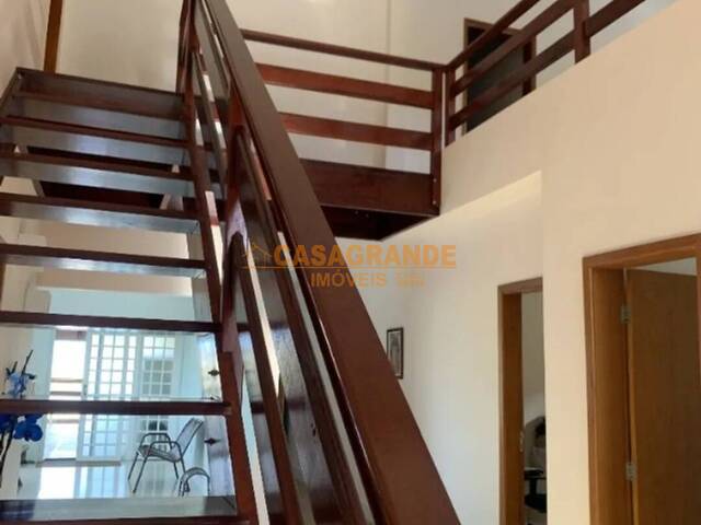 Casa para Venda em São José dos Campos - 5
