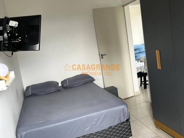 Apartamento para Venda em São José dos Campos - 4