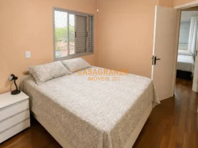 Apartamento para Venda em São José dos Campos - 4
