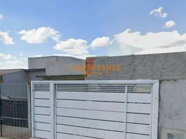Casa para Venda em São José dos Campos - 5