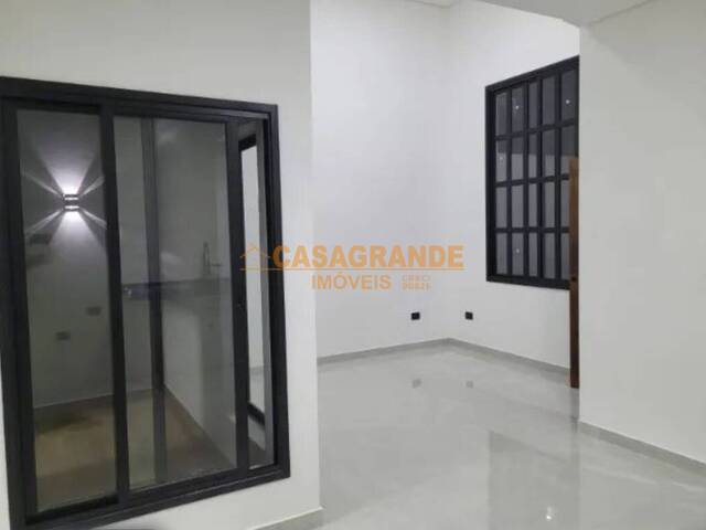 #13976 - Casa para Venda em São José dos Campos - SP - 3