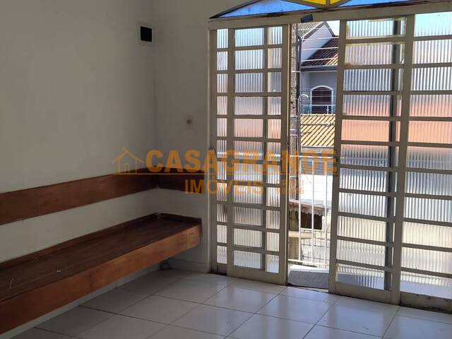 Casa para Venda em São José dos Campos - 4