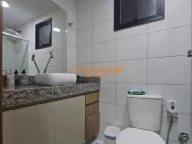 Apartamento para Venda em São José dos Campos - 4
