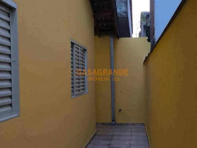 Casa para Venda em São José dos Campos - 5