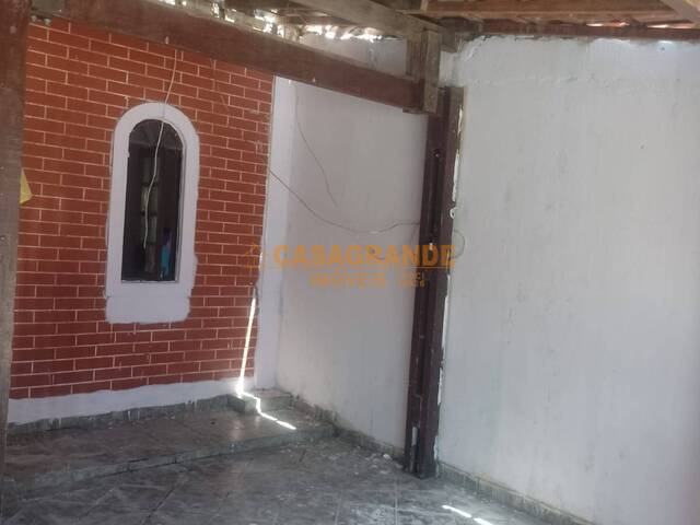 Casa para Venda em São José dos Campos - 5