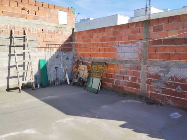Casa para Venda em São José dos Campos - 4