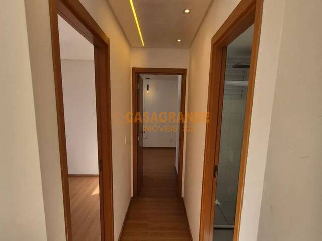 Apartamento para Venda em São José dos Campos - 4