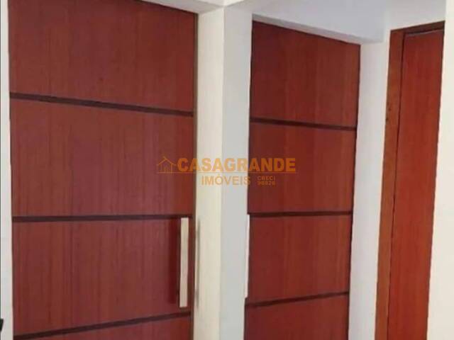 Apartamento para Venda em São José dos Campos - 4