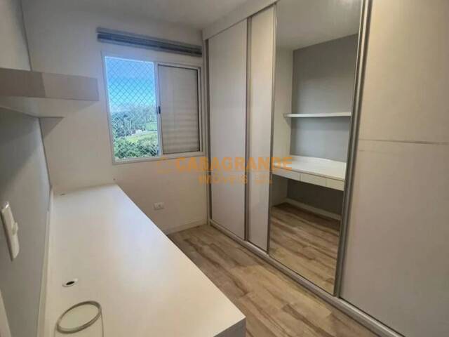 Apartamento para Venda em São José dos Campos - 4