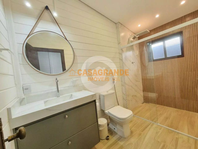 Casa para Venda em São José dos Campos - 4