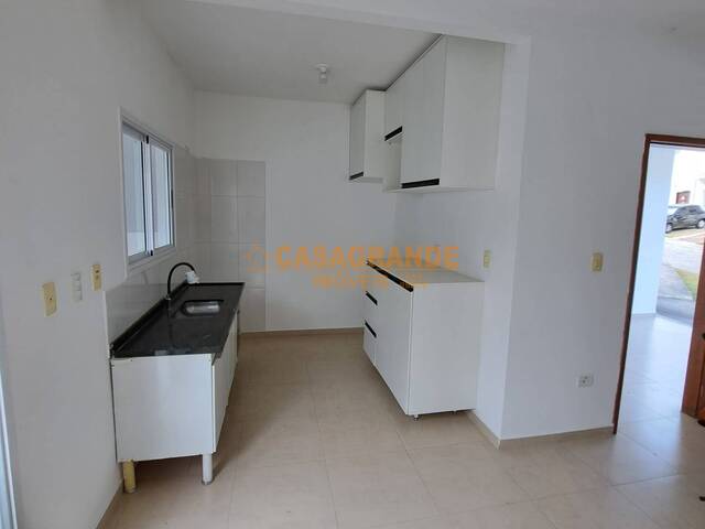 Casa para Locação em São José dos Campos - 4