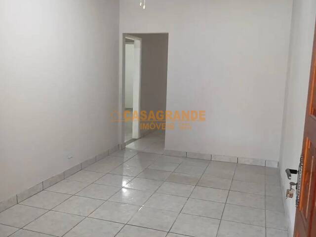#14047 - Casa para Venda em Jacareí - SP - 3
