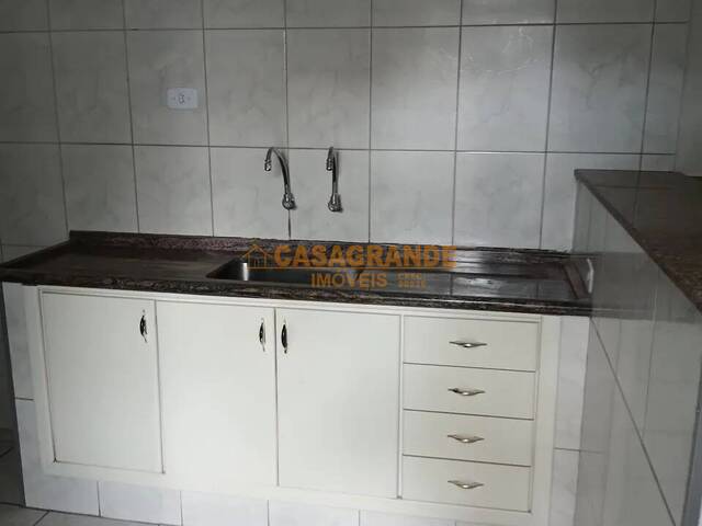 Casa para Venda em Jacareí - 5