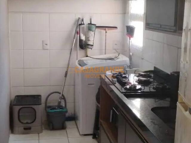 Apartamento para Venda em São José dos Campos - 4