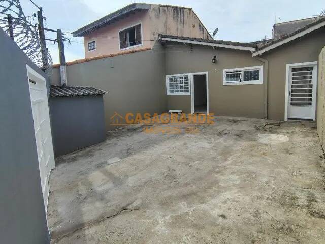 #14063 - Casa para Venda em Jacareí - SP - 2