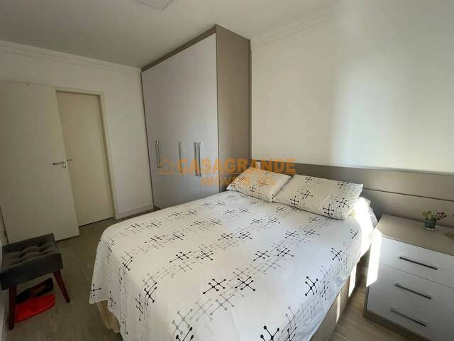 Apartamento para Venda em São José dos Campos - 4