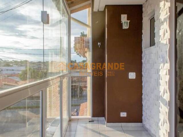 Casa para Venda em São José dos Campos - 5