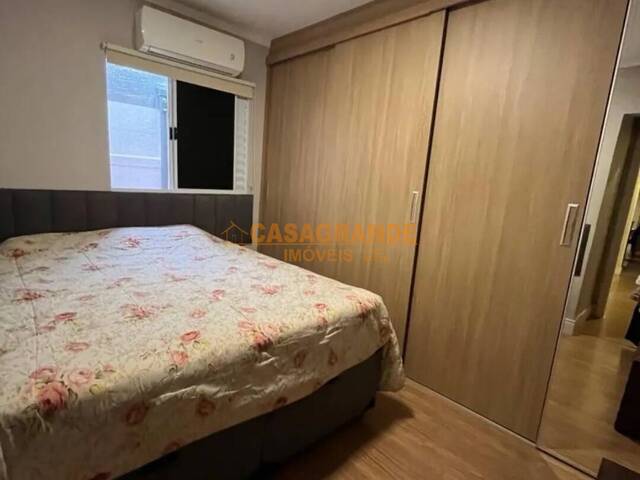 Casa para Venda em São José dos Campos - 5