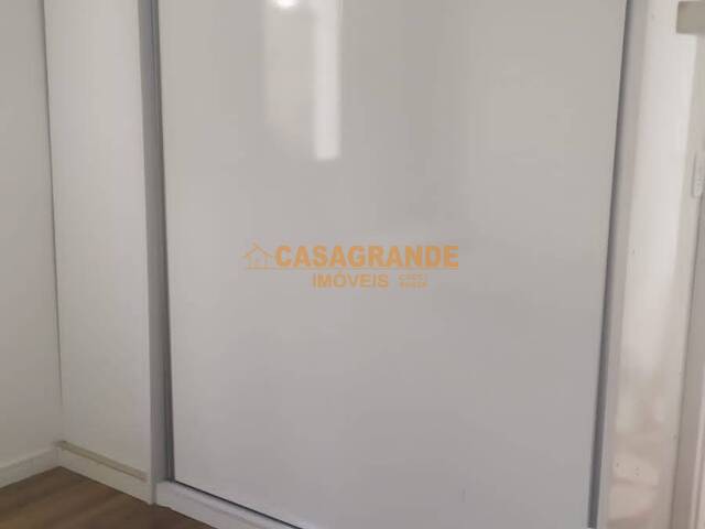 Apartamento para Venda em São José dos Campos - 4
