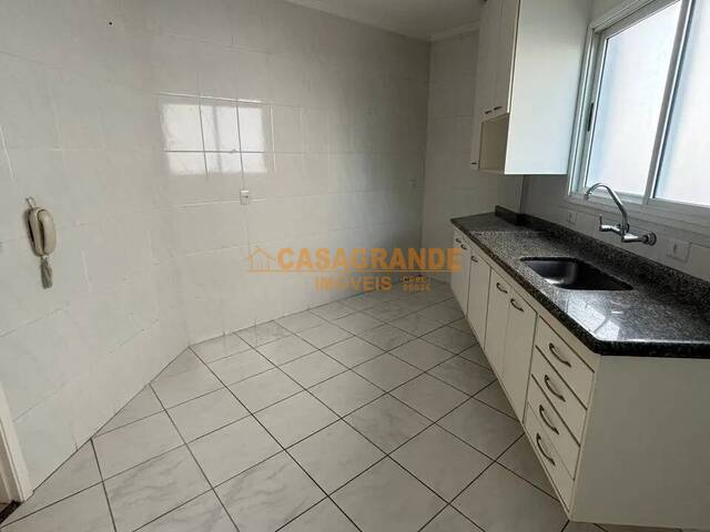 Apartamento para Venda em São José dos Campos - 4