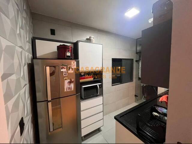 Apartamento para Venda em São José dos Campos - 4