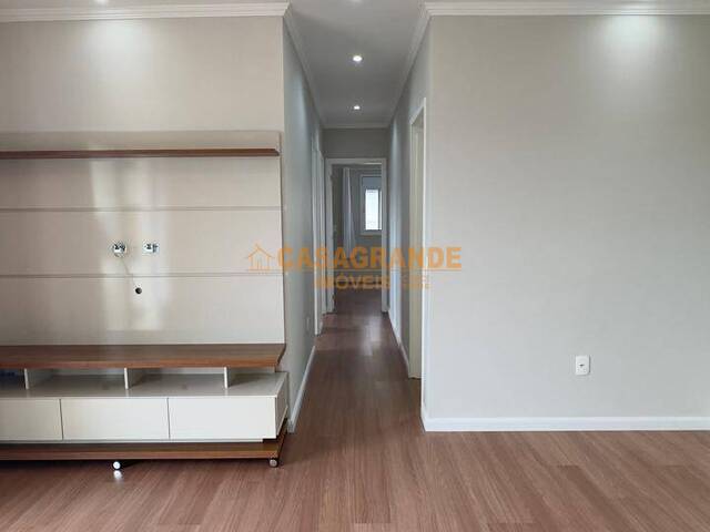 Apartamento para Venda em São José dos Campos - 4