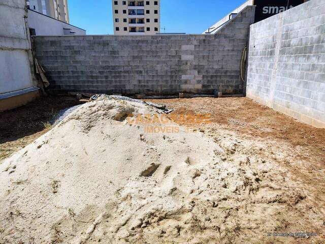 Área para Venda em São José dos Campos - 4