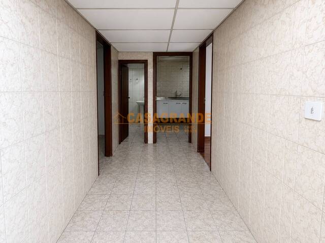 Casa para Venda em São José dos Campos - 5
