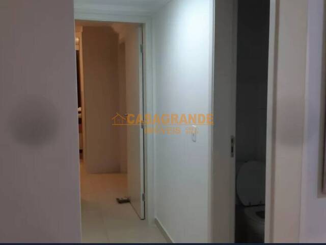 Apartamento para Venda em São José dos Campos - 4