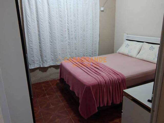 Casa para Venda em São José dos Campos - 5