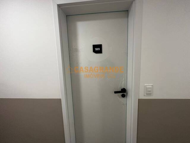 Apartamento para Venda em São José dos Campos - 4