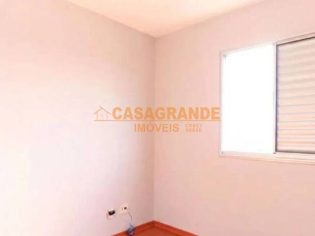 Apartamento para Venda em São José dos Campos - 4