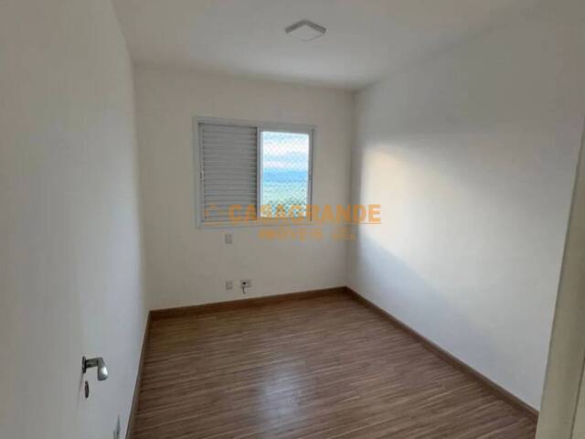 Apartamento para Venda em São José dos Campos - 4
