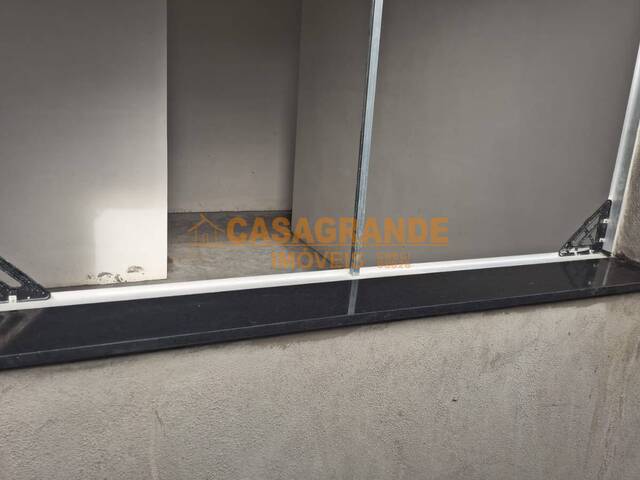 Casa para Venda em São José dos Campos - 4