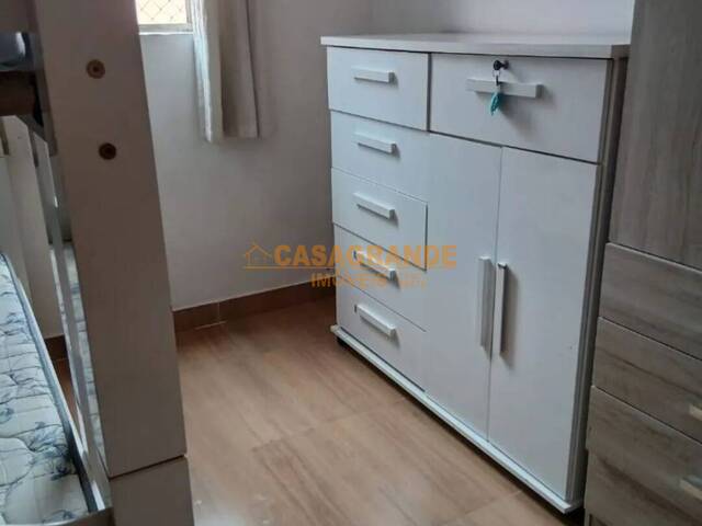 Apartamento para Venda em São José dos Campos - 4