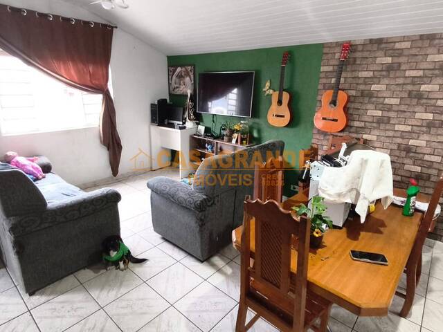 Casa para Venda em São José dos Campos - 5
