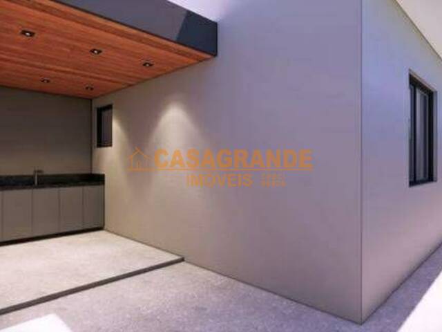 Casa para Venda em São José dos Campos - 4