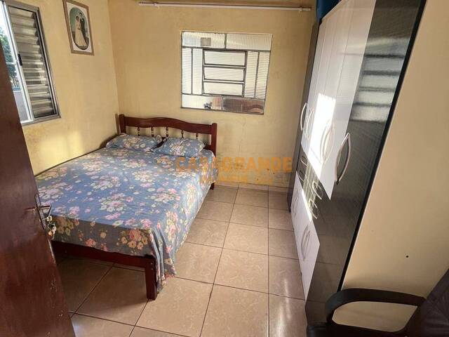 Bangalô para Venda em São José dos Campos - 5