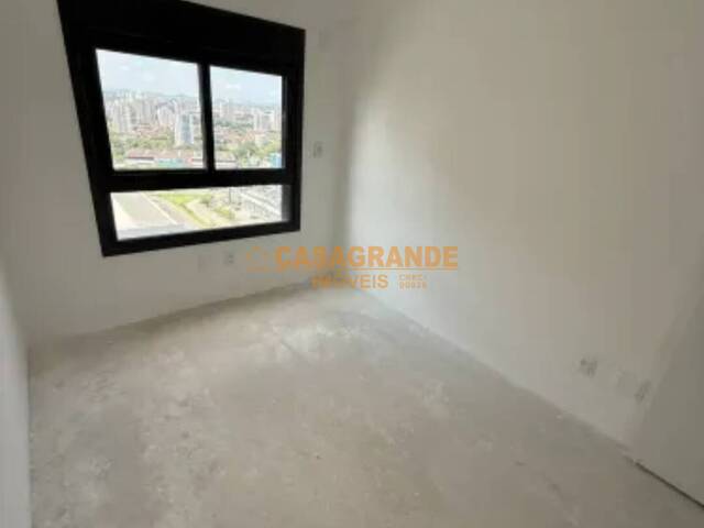 Apartamento para Venda em São José dos Campos - 4