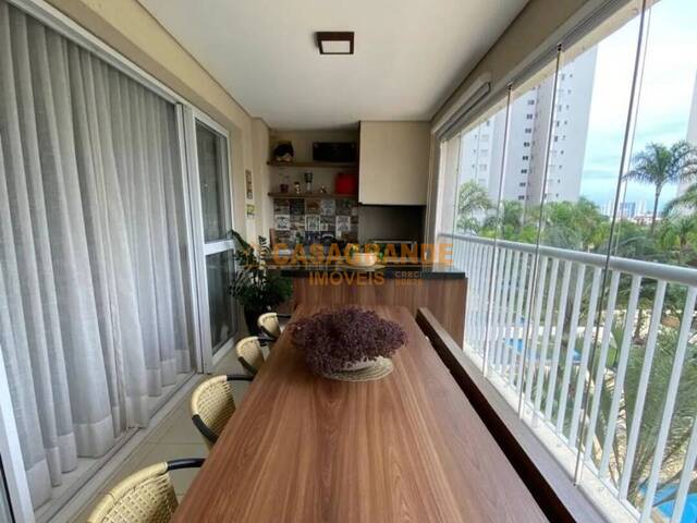 Apartamento para Venda em São José dos Campos - 4