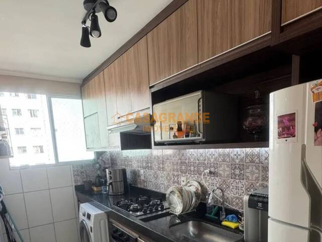 Apartamento para Venda em São José dos Campos - 4