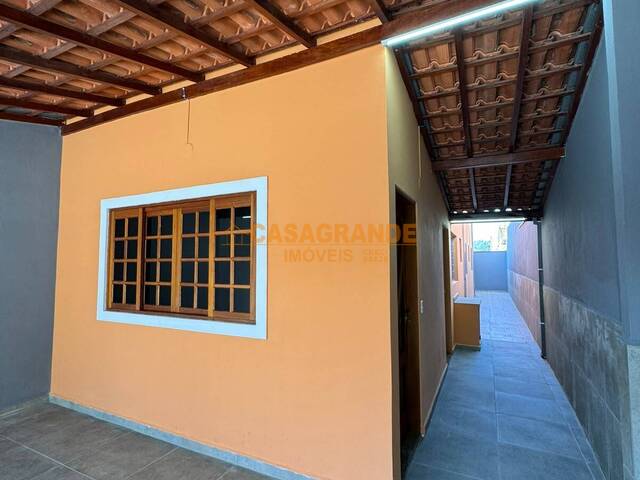 Casa para Venda em São José dos Campos - 4